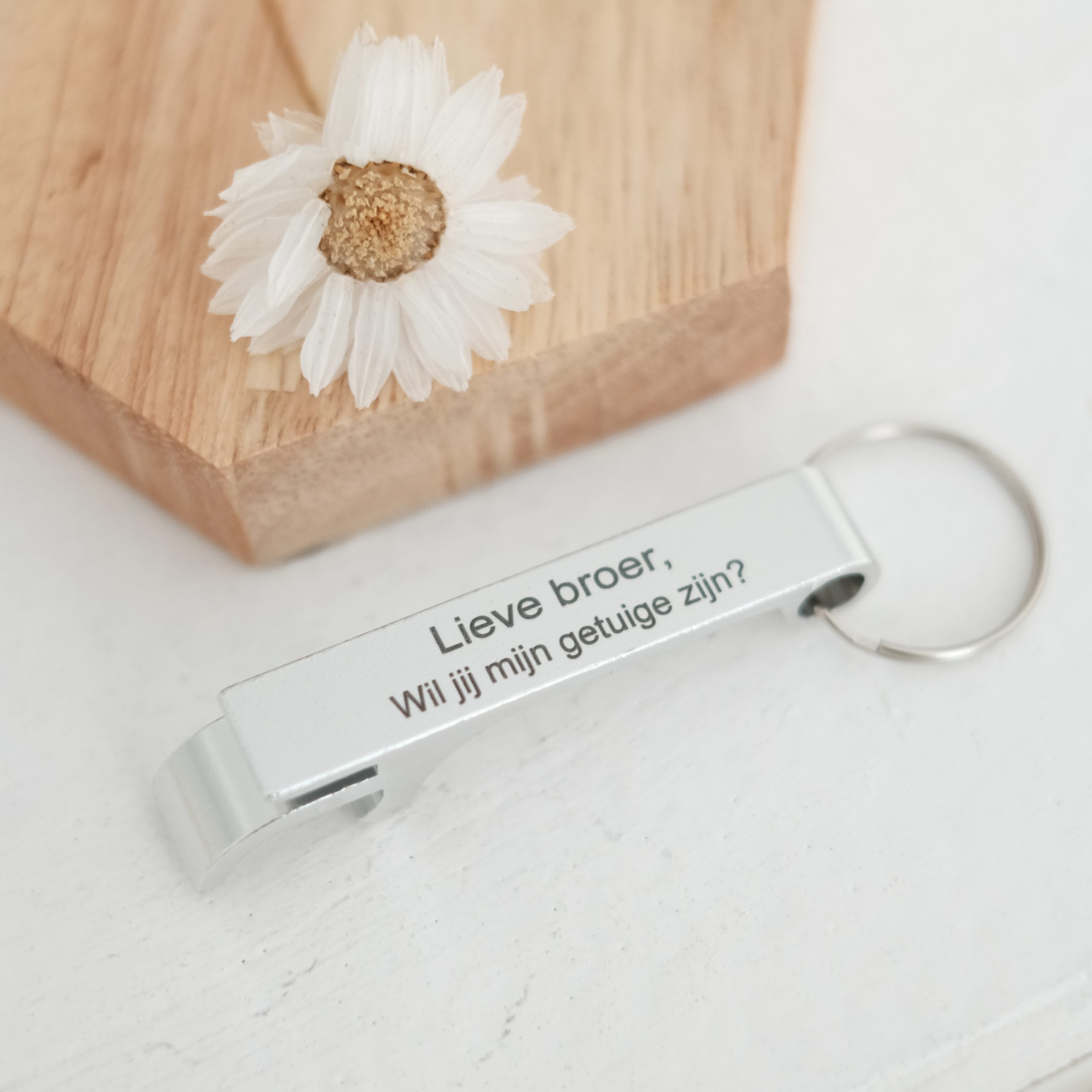 getuige vragen origineel sleutelhanger bieropener flesopener gegraveerd